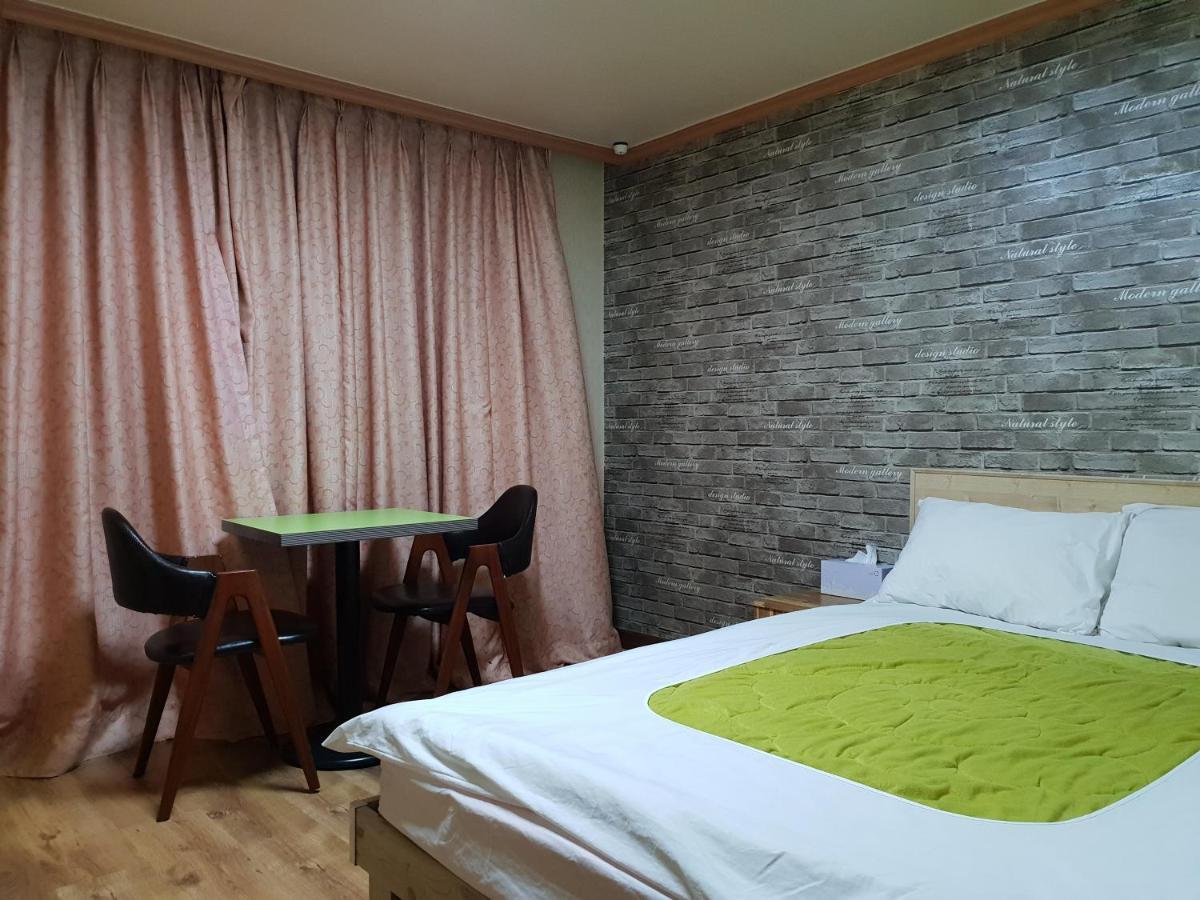 Green And Blue Hotel Pyeongchang Luaran gambar
