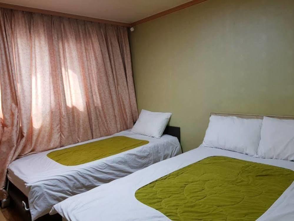 Green And Blue Hotel Pyeongchang Luaran gambar